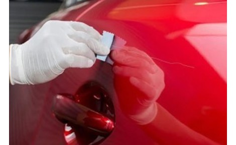 Cómo reparar una rallada en la carrocería de tu coche: una guía paso a paso